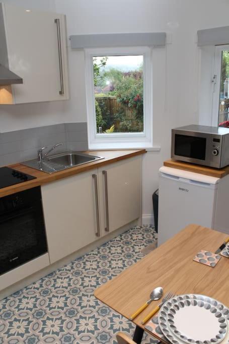 Hideaway Between Coast And Moors In A Beautiful Village Apartment Sleights Bagian luar foto