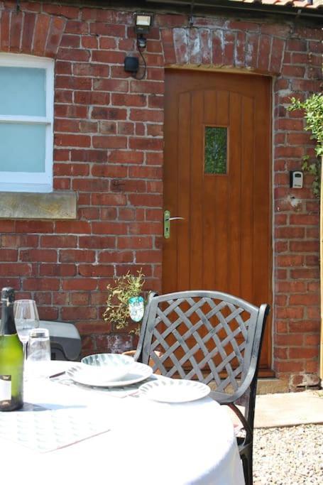 Hideaway Between Coast And Moors In A Beautiful Village Apartment Sleights Bagian luar foto